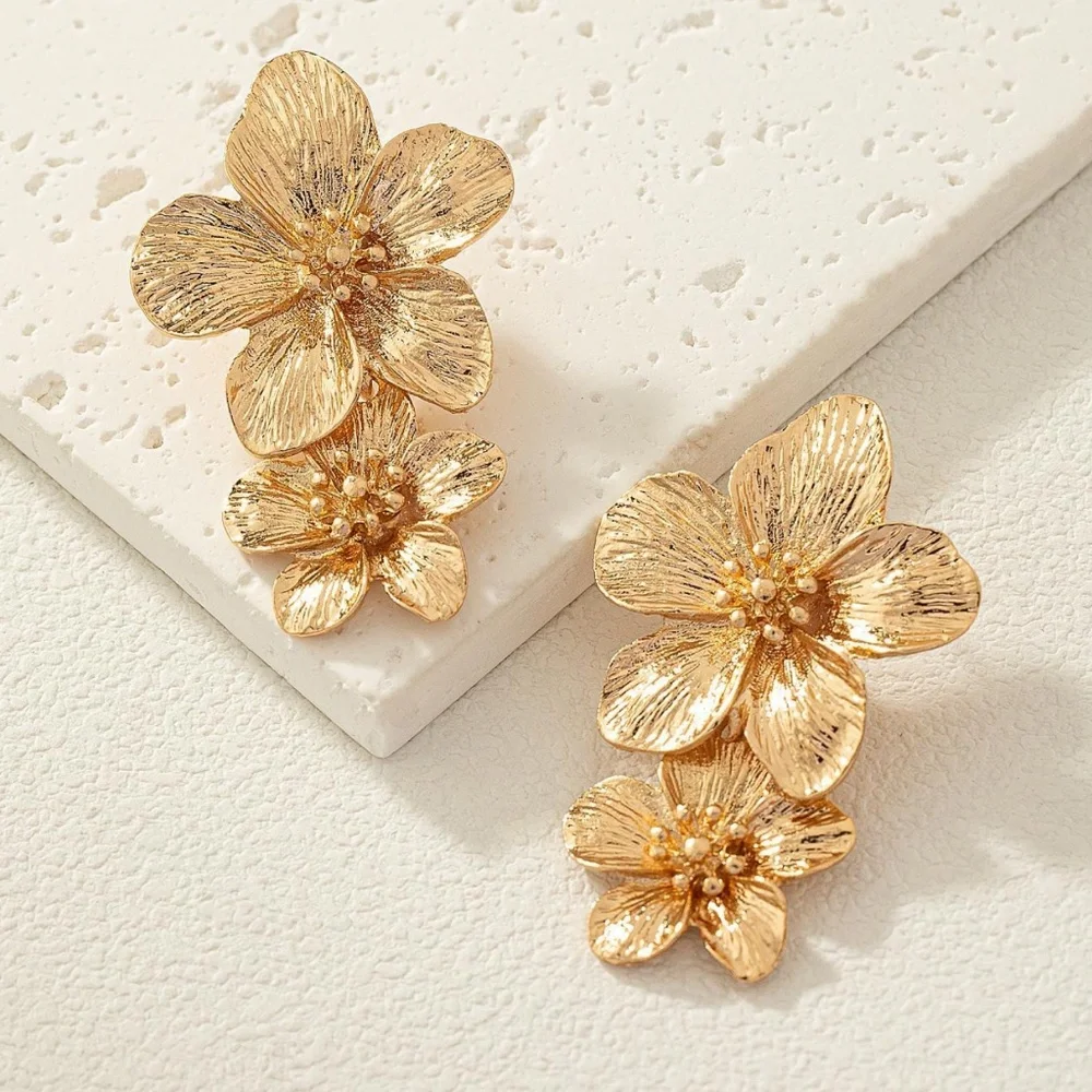 Boho Gold Tone Stainless Steel Flower Drop Statement Earrings - Picture 4 of 4